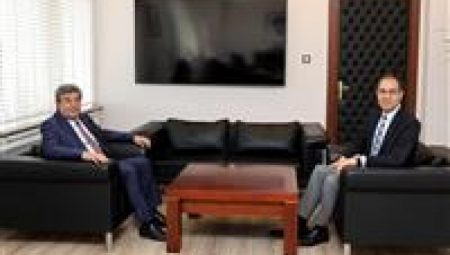 Kayseri Milletvekili Dursun Ataş’tan İl Sağlık Müdürü Dr. Mehmet Erşan’a Ziyaret