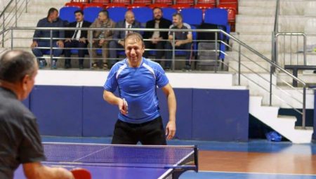 Yahyalı’da Öğretmenler Arası Masa Tenisi Turnuvası Düzenlendi