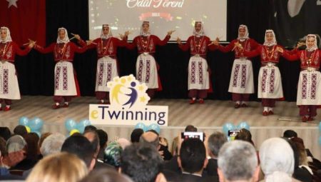 Bolu’da Başarılı eTwinning Projeleri Ödüllendirildi