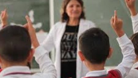 Uzman Öğretmen ve Başöğretmenlik Başvuruları İçin Tarihler Açıklandı