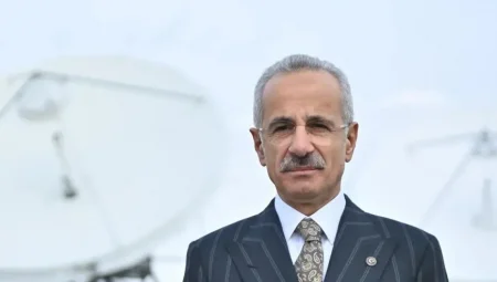 Deprem Sonrası Operatörlerde Yüzde 25 Başarısız Arama: Uraloğlu Kritik Detayları Açıkladı